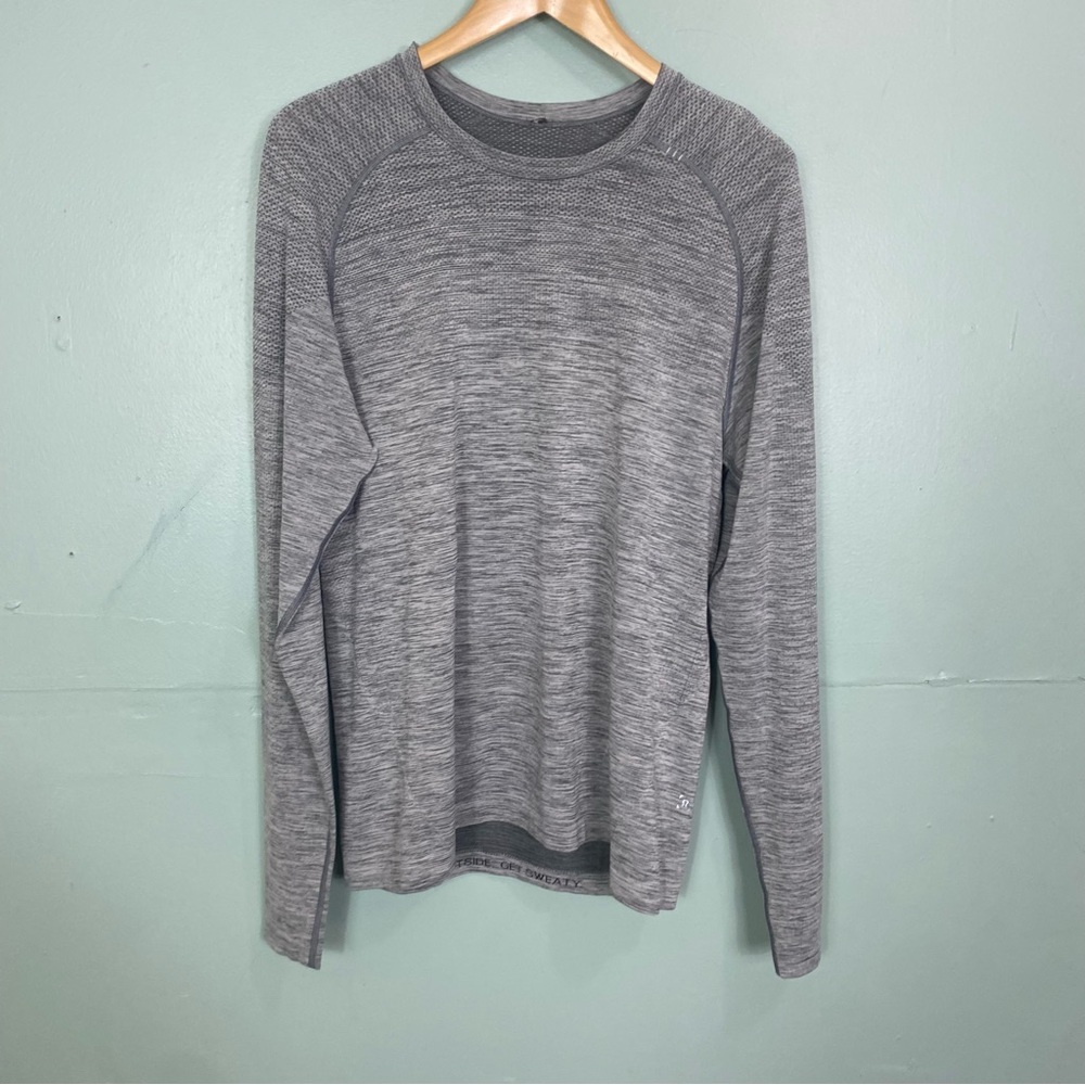 Lululemon Gray Metal Vent Size Medium Mens